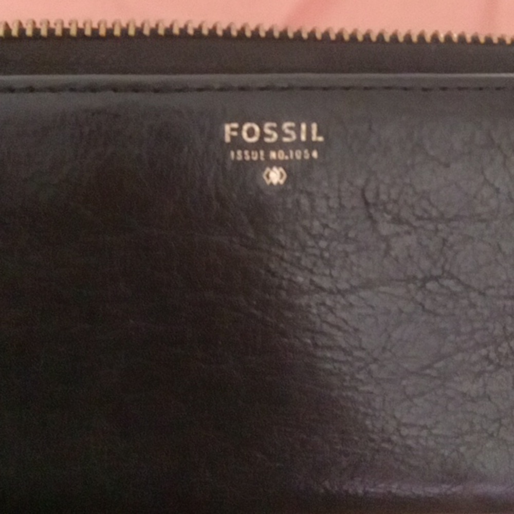 Fossil Wallet - image 4